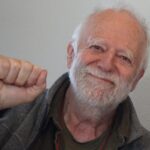 Voices-Initiator Claus Biegert wirbt mit seinem Loisach-Bündnis für die Rechte der Natur. Foto: Claus Biegert