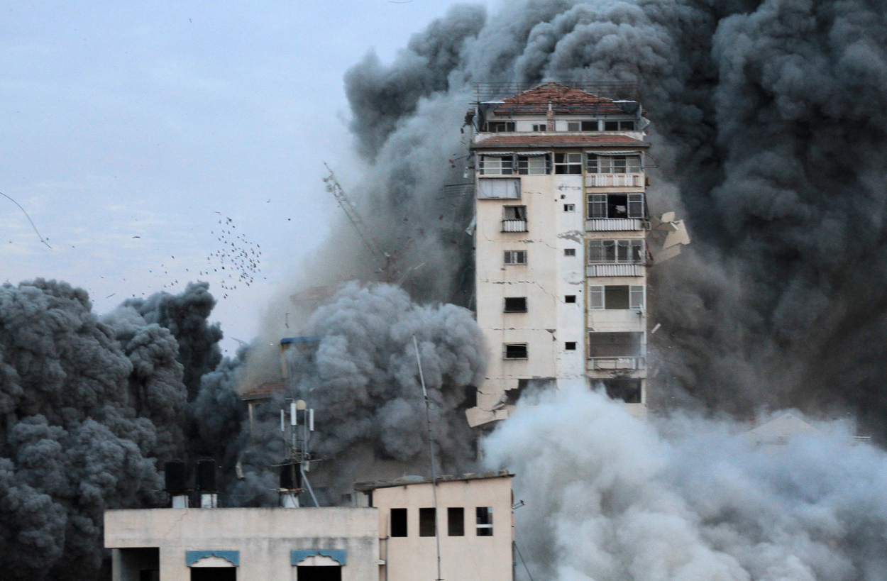 Bombardierungen in Gaza im Oktober 2023 während der ersten Phasen des Krieges zwischen Israel-Hamas. Foto: Palestinian news agency, Wafa, Public Domain